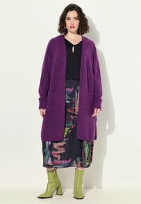 Ulla Popken OPEN SHAPE LONG SLEEVE - Kofta - blackberry