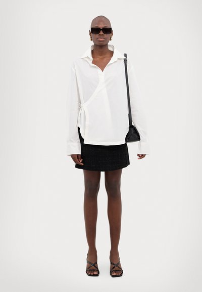 Faithfull the brand ALLISTE OVERSIZED FIT WRAP - Pusero - white