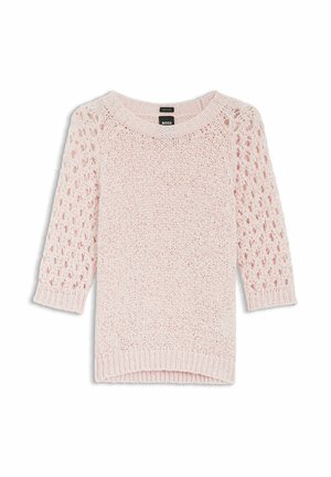 Pull tricoté rose clair avec manches en dentelle trois-quarts et ourlet et encolure côtelés, posé à plat.