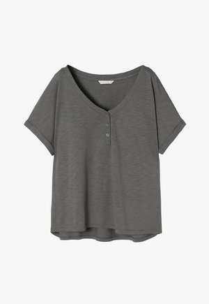 Kurzärmliges graues T-Shirt mit V-Ausschnitt und doppelter Knopfleiste. Weicher, strukturierten Stoff mit lockerer Passform und abgerundetem Saum.