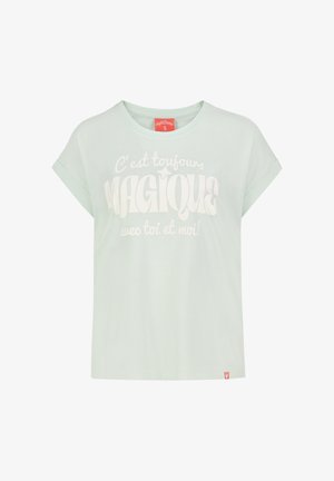 Hellgrünes T-Shirt mit kurzen Ärmeln und umgeschlagenen Bündchen, vorne mit weißem französischem Text "C'est toujours MAGIQUE avec toi et moi!".