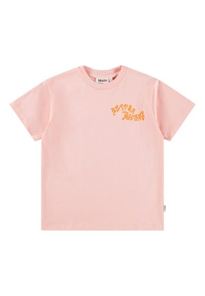 Jasnoróżowa koszulka z krótkim rękawem z pomarańskim falistym napisem „Better Together” po lewej stronie klatki piersiowej oraz małą metką z boku.