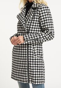 DreiMaster Cappotto classico - black
