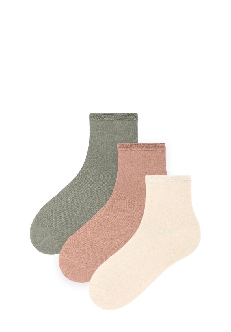 Trzy pary skarpetek do kostek w kolorach oliwkowym, pudrowym różu i kremowym, wykonanych z mieszanki bawełny o gładkiej fakturze i ściągaczach.