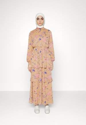 PCMIRANDA DRESS - Maxi dress - tannin