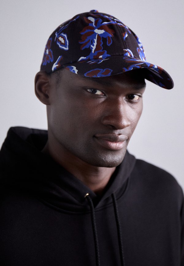 MEN HAT LINE PRINT - Cap4