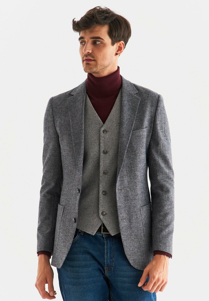 Pako Lorente - Marynarka