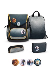 Unselected, moonlight