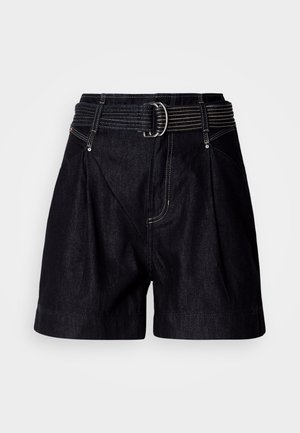 Čierne rifľové šortky so širokým pásom a striebornou prackou. Majú predné záhyby, kontrastné prešívanie a pohodlný strih.