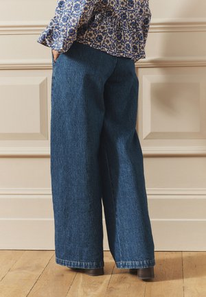 Laura Ashley, REGULAR FIT - BUTTON FRONT DETAIL WIDE LEG JEANS WITH FRONT SEAMS  . - Wide Leg - blue denim