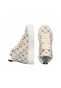Sneaker alte con tomaia in tela color crema caratterizzata da un motivo geometrico nero, suola in gomma bianca e lacci beige. Dettaglio con cerniera sul lato.