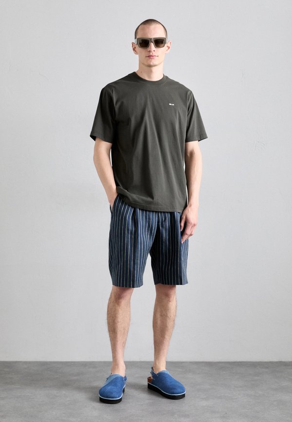 KAY SHORTS  - Shorts4