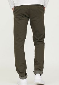 Pantalon Chino Lee Homme – Kaki, 36x29, X-Treme Confort, Beige Préppy