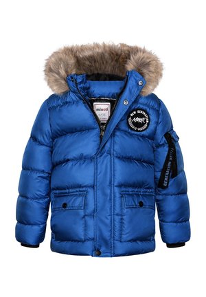 Veste en duvet bleue avec une capuche bordée de fourrure, poches à pression et fermeture éclair. Présente un logo sur la poitrine et la manche. Fabriquée en matériau brillant.