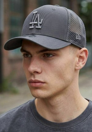 New Era, 9SEVENTY TRUCKER LOS ANGELES DODGERS - Cap - charcoal