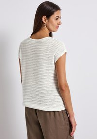 Thumbnail Image 3