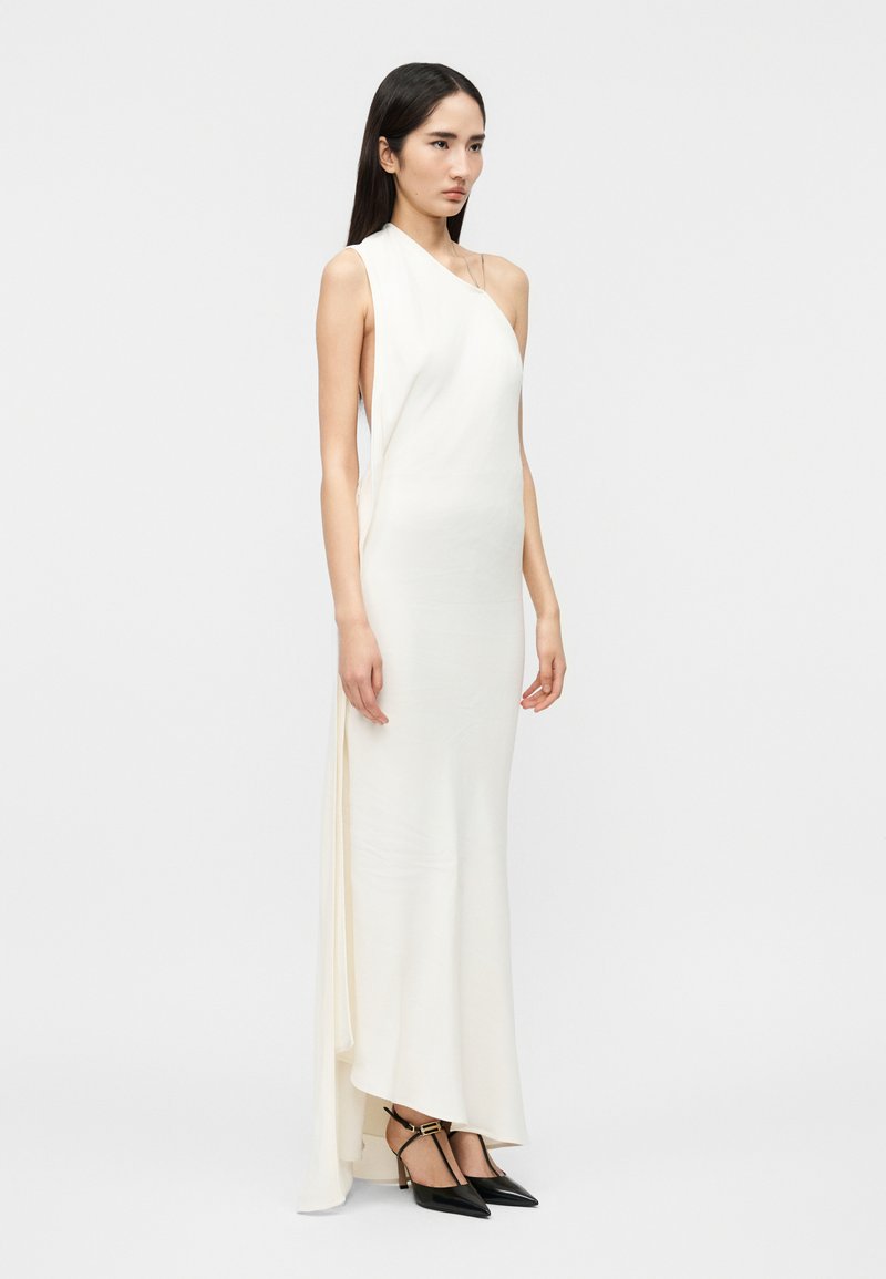 Victoria Beckham ONE SHOULDER CHAIN DETAIL DRESS - Maxi dress -  ivory/off-white - Zalando.co.uk