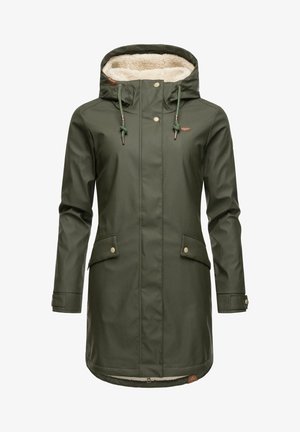 Olijfgroen waterdichte parka met een fleece-gevoerde capuchon, twee voorzakken en koordjes met toggles. Voorzien van drukknoopsluitingen en een gevoerde binnenkant.