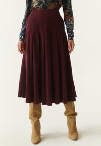 TATUUM GRENADA - Áčková sukně - red