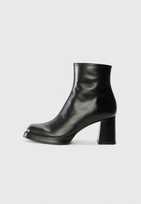 Chie Mihara KENTIN - Botine cu toc - black