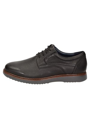 Chaussure noire en cuir à lacets avec une finition texturée, bout rond et coutures contrastantes en marron. Elle dispose d'une semelle en caoutchouc pour une meilleure adhérence.