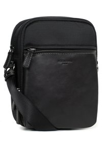 Schwarze Umhängetasche mit einer Kombination aus glattem Leder und strukturiertem Stoff, mit Reißverschlüssen und einem robusten, verstellbaren Tragegurt. Minimalistisches Design.
