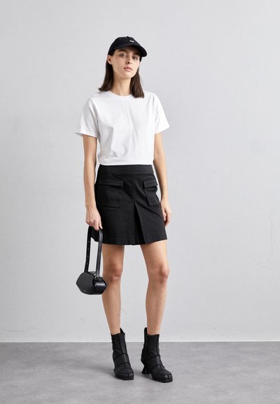 Holzweiler CARO SKIRT - Miniseelik - black