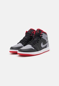Jordan AIR JORDAN 1 MID - Sneakers alte - black/cement grey/fire red/white