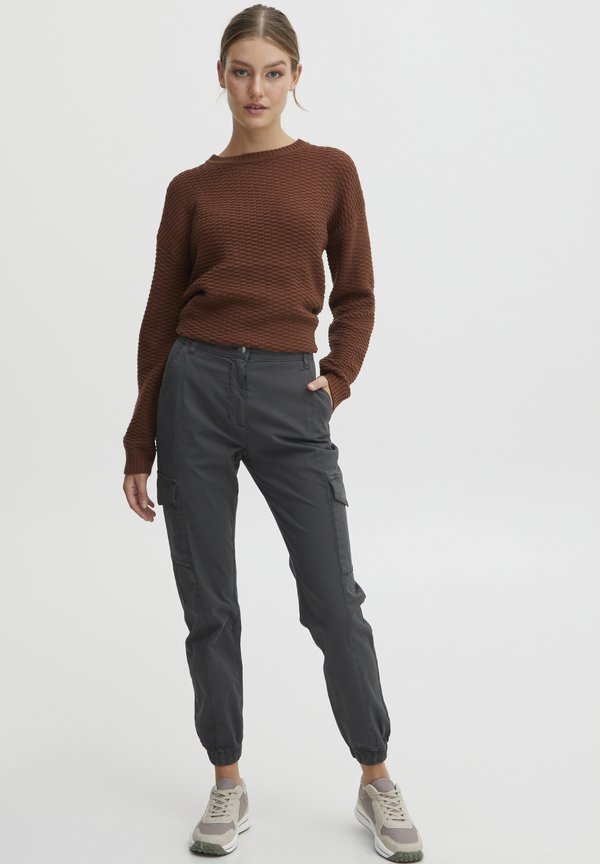 OXCOCO REGULAR FIT - Cargo trousers - ebony4