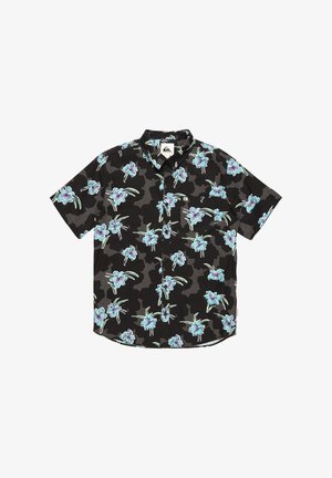 Kurzarmhemd in einem schwarzen Tarnmuster mit hellblauen Blumenmotiven, kragenförmigem Design und Brusttasche.
