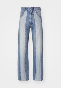 POCKET TROUSERS - Avar lõikega teksad - denim