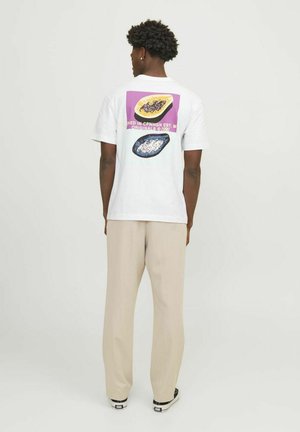 Jack & Jones JORTAMPA BACK CREW NECK - T-shirt con stampa - bright white
