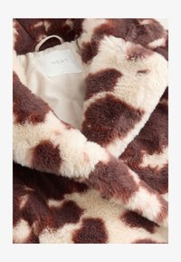 Unausgewählt, brown cream