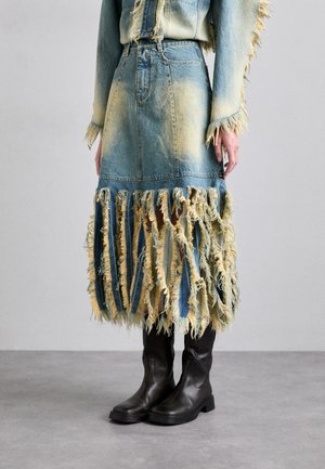 MIDI MONSTER FRINGED SKIRT - Denim skirt - denim blue rust yellow wash