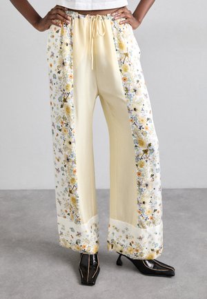 MUNTHE FABERT - Pantalones - creme