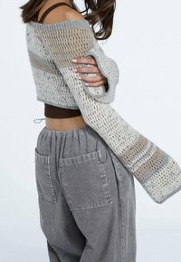 Stradivarius Svetr - light grey
