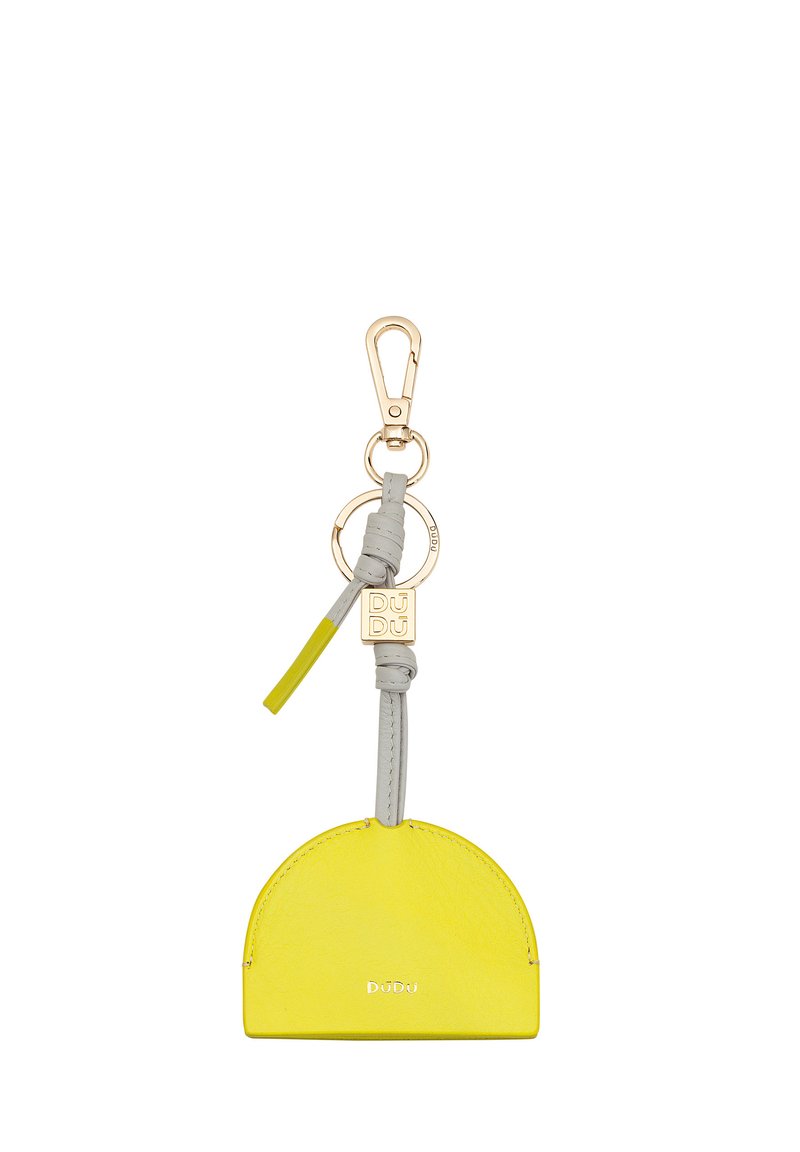 Portachiavi in pelle gialla a forma di mezzaluna, con una cinghia grigia e accessori in tonalità oro con un accento del logo.