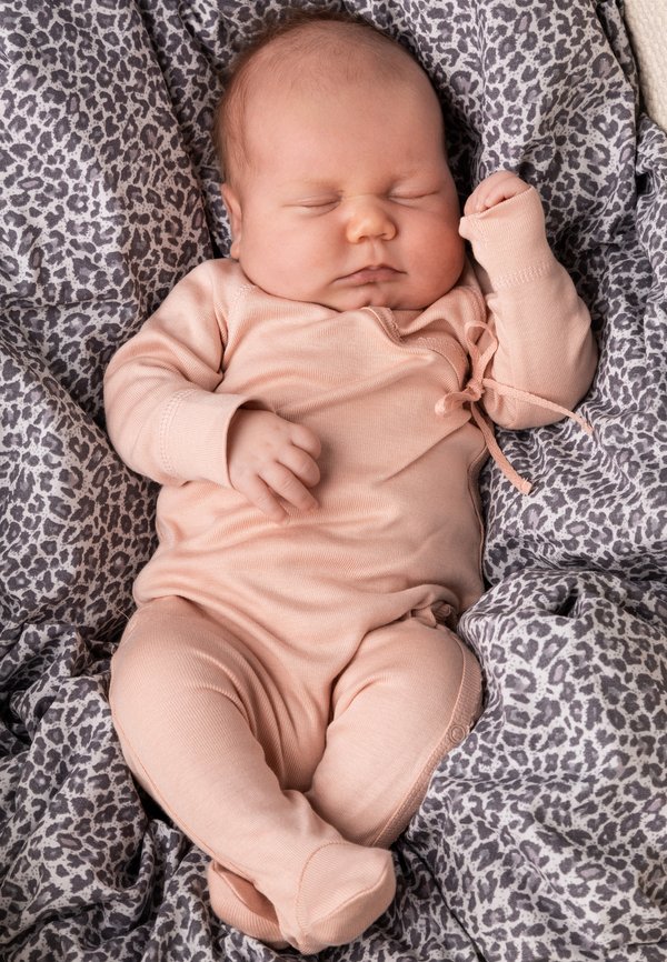 RUBETTA ROMBER UNISEX - Sleep suit - rose