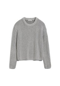 Suéter de punto acanalado gris con cuello redondo y mangas largas. Textura suave y diseño corto. Presenta un sutil detalle de costura.