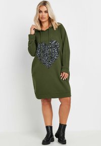 Yours Clothing SEQUIN EMBELLISHED HEART HOODIE - Vapaa-ajan mekko - khaki