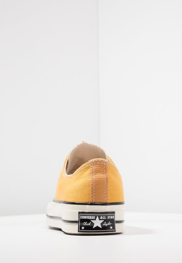 CHUCK TAYLOR ALL STAR '70 OX  - Trainers4