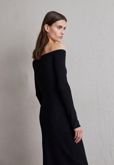Filippa K OFFSHOULDER DRESS - Φόρεμα σε ίσια γραμμή - black