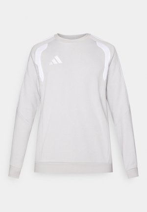 Sweat-shirt gris clair à manches longues, col rond, avec des détails blancs en accent. Présente un logo brodé sur la poitrine. Tissu doux.