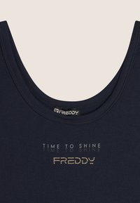 Freddy CON GRAFICA DORATA - Top - dark sapphire