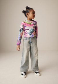 Next REGULAR FIT - Hosszú ujjú felső - purple graffiti