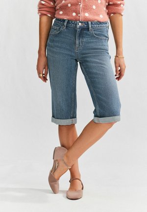 Next REGULAR FIT - KNEE LENGTH BERMUDA  - Denim shorts - mid blue