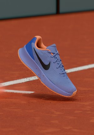 VAPOR LITE 3 - Chaussures de tennis pour terre-battueerre battue - light thistle/black/sapphire