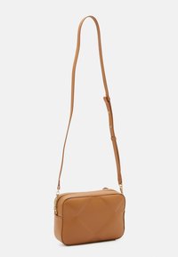 Calvin Klein RE LOCK QUILT CAMERA BAG - Rankinė per petį - brown sugar