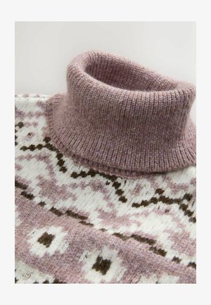 Megzta sv sweater, turinti aukštą, susiūtą apykaklę šviesiai levandų spalvos, su geometriniu raštu rožinės, rudos ir baltos spalvų per kūną.