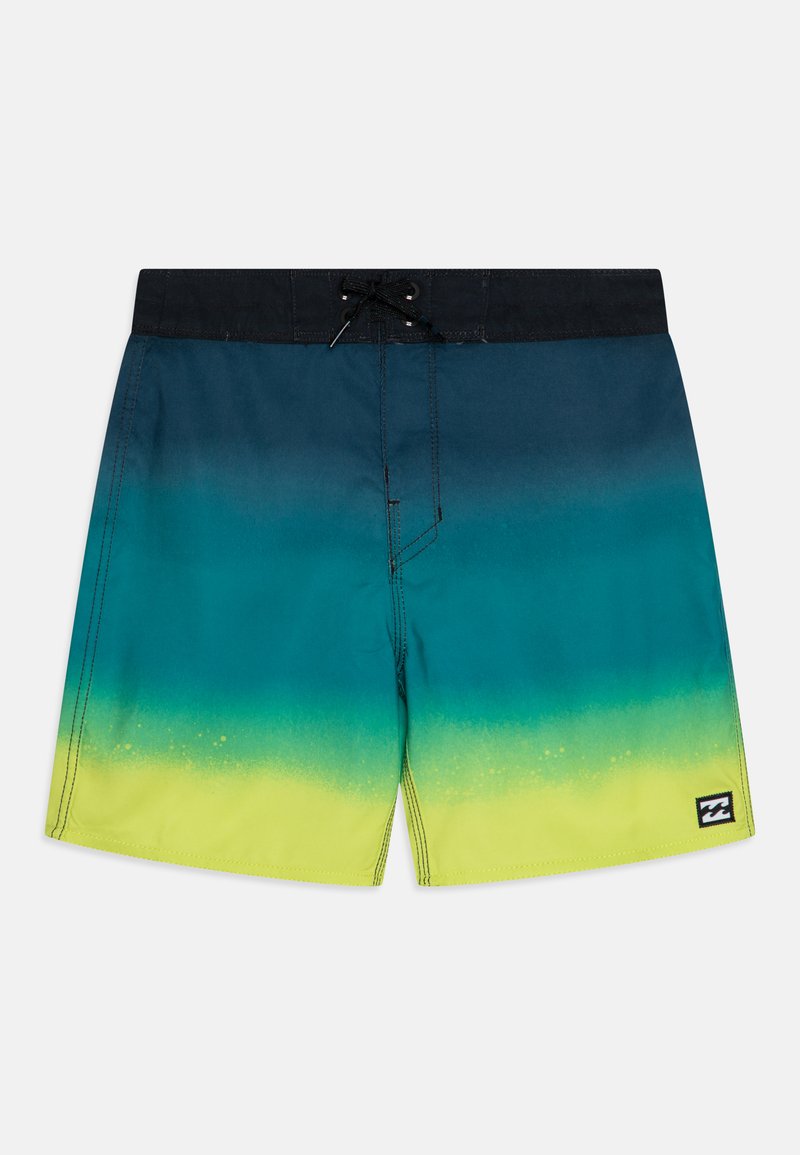 Costumi da bagno da uomo con un design a gradiente che passa dal blu navy al verde fino al giallo. Realizzati in materiale leggero con vita elastica.